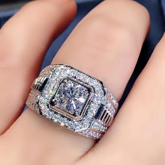 Nice XL 4.50 Ctw. Men's Diamond Ring 18K. White Gold Pltd. - Picture 3 of 5